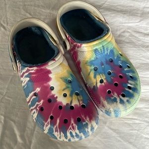 CROCS Lined Fuzzy Clog size 8
